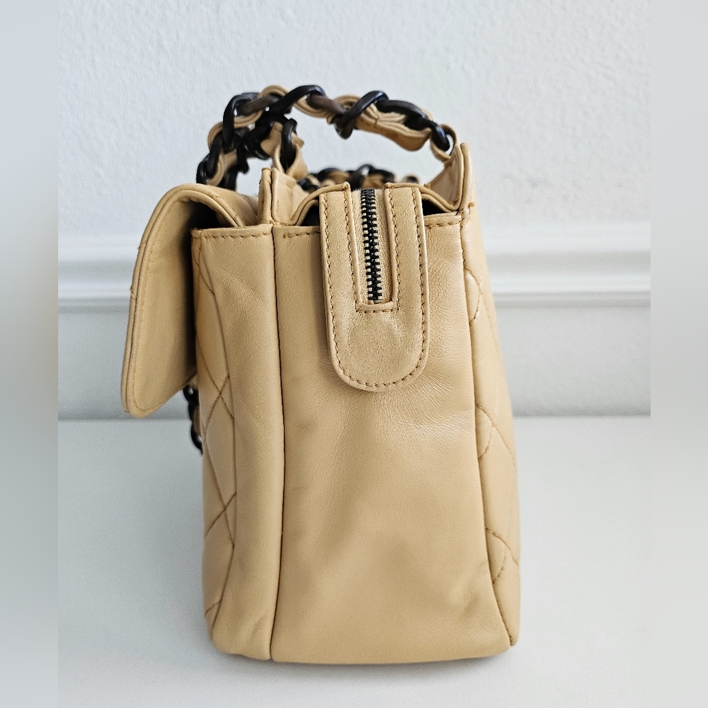 Chanel Beige Quilted Flap Bag - Picture 5 of 13
